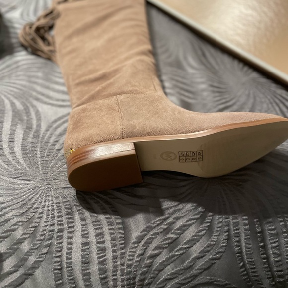 Michael Kors Rhea Flat Boots NWOT - Picture 6 of 11